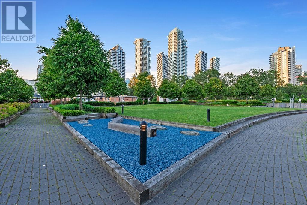 Listing Picture 34 of 39 : 2901 2388 MADISON AVENUE, Burnaby / 本拿比 - 魯藝地產 Yvonne Lu Group - MLS Medallion Club Member