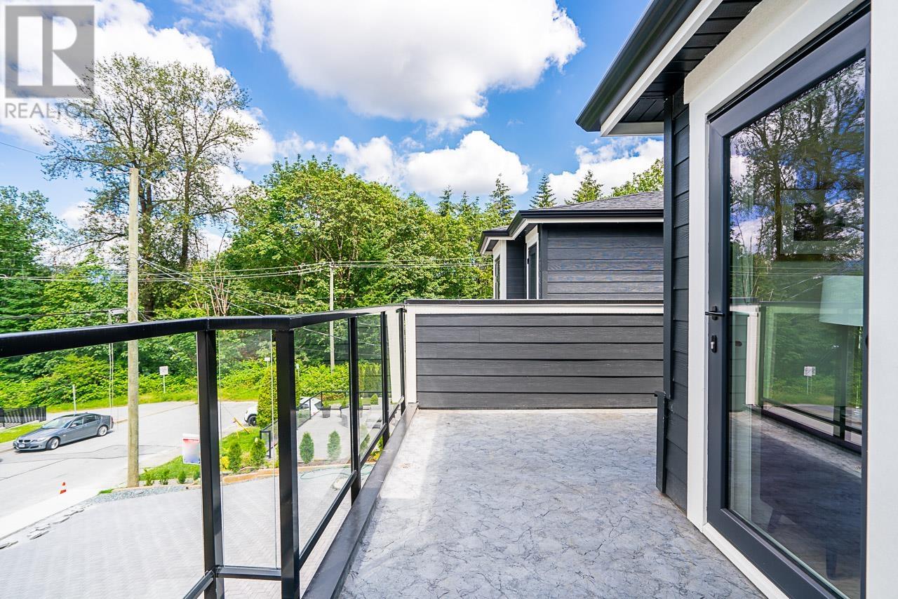 Listing Picture 28 of 38 : 1 4096 NITHSDALE STREET, Burnaby / 本拿比 - 魯藝地產 Yvonne Lu Group - MLS Medallion Club Member