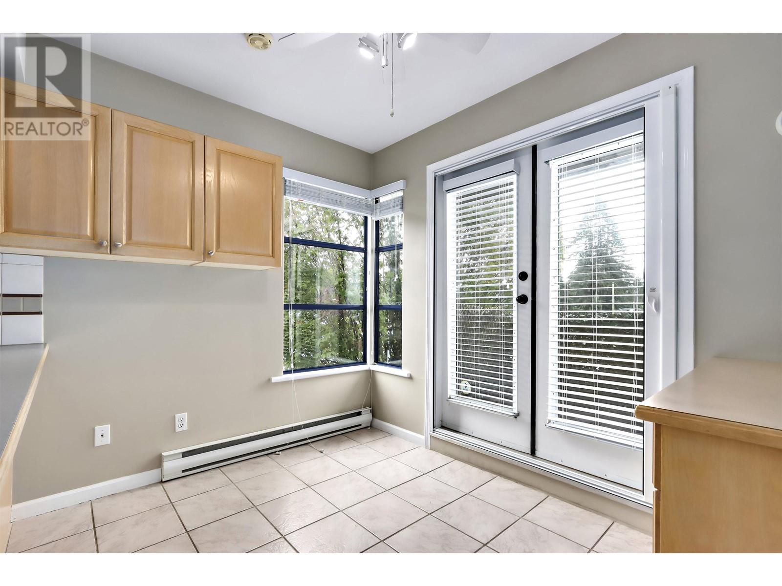 301 3151 Woodbine Drive, North Vancouver, British Columbia  V7R 2S4 - Photo 13 - R2953376