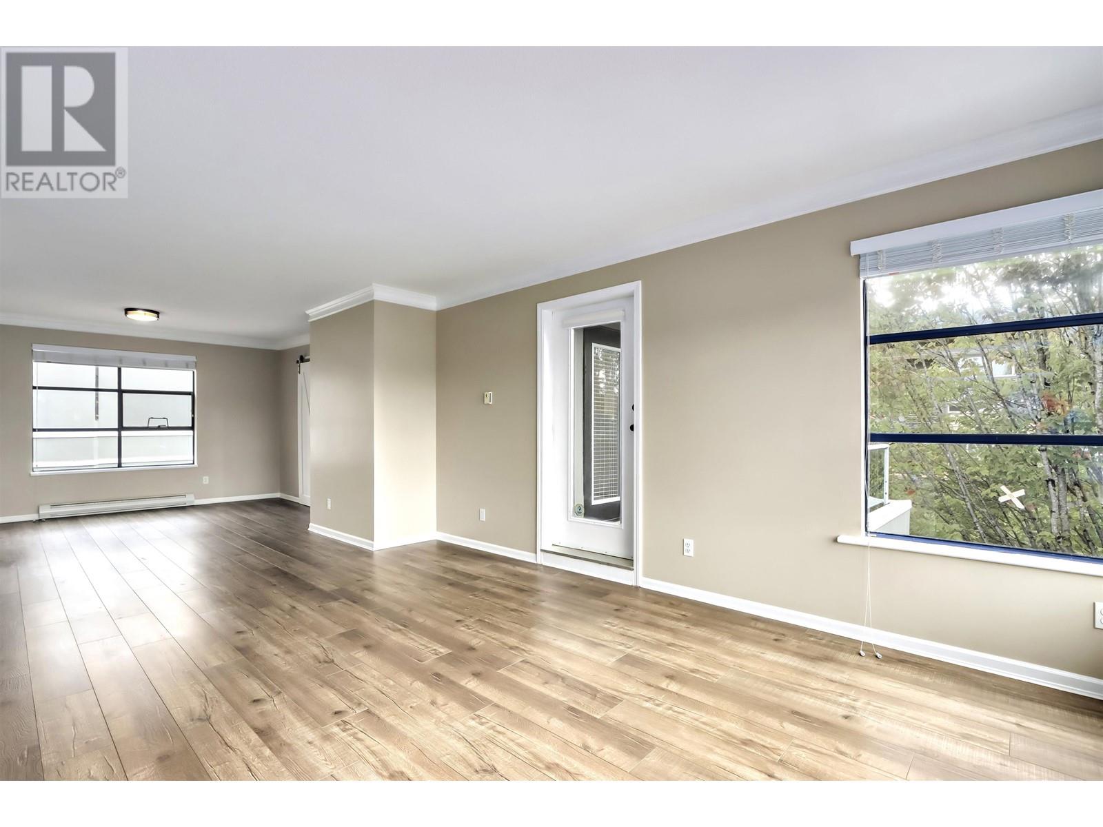 301 3151 Woodbine Drive, North Vancouver, British Columbia  V7R 2S4 - Photo 6 - R2953376