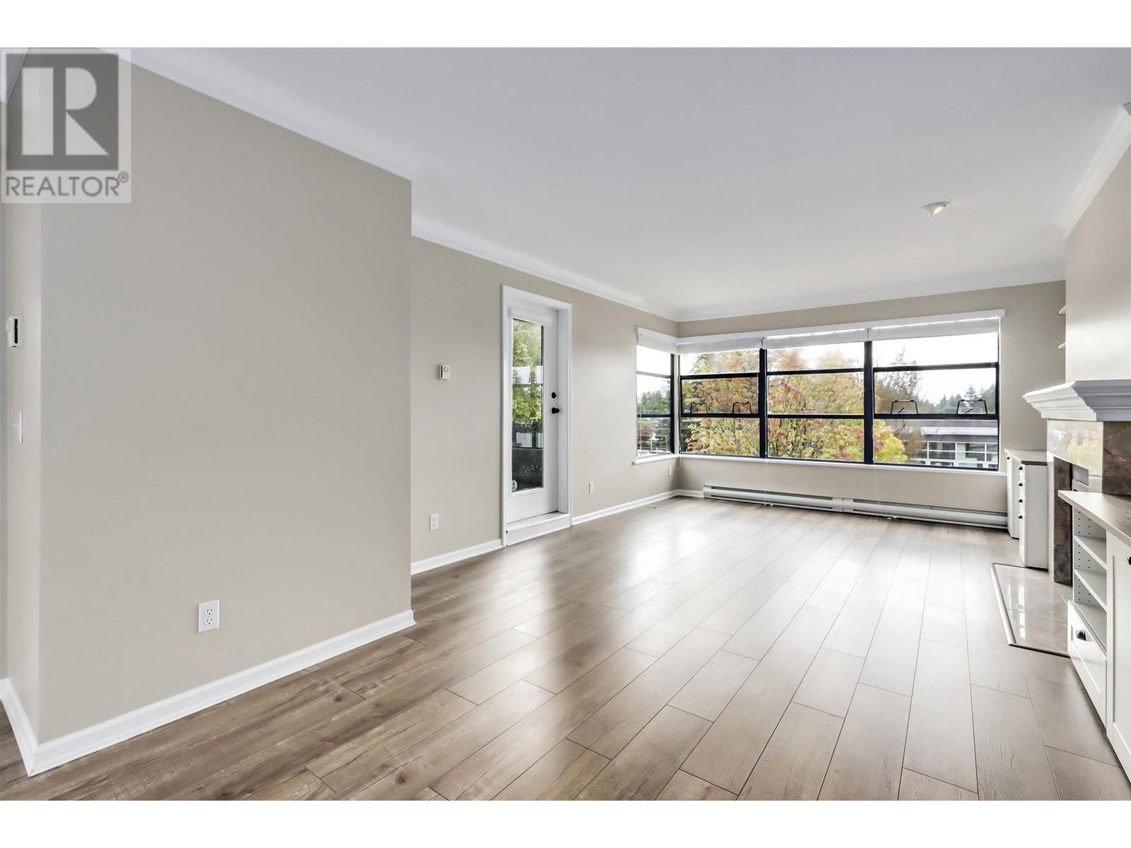 301 3151 Woodbine Drive, North Vancouver, British Columbia  V7R 2S4 - Photo 7 - R2953376