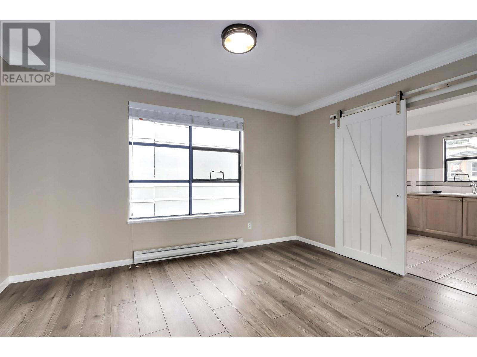301 3151 Woodbine Drive, North Vancouver, British Columbia  V7R 2S4 - Photo 8 - R2953376