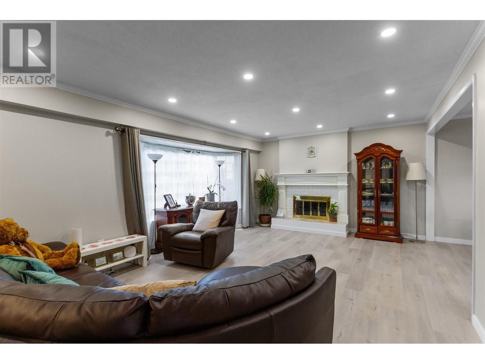 3144 Lancaster Place, Port Coquitlam, British Columbia  V3C 3J7 - Photo 5 - R2953319