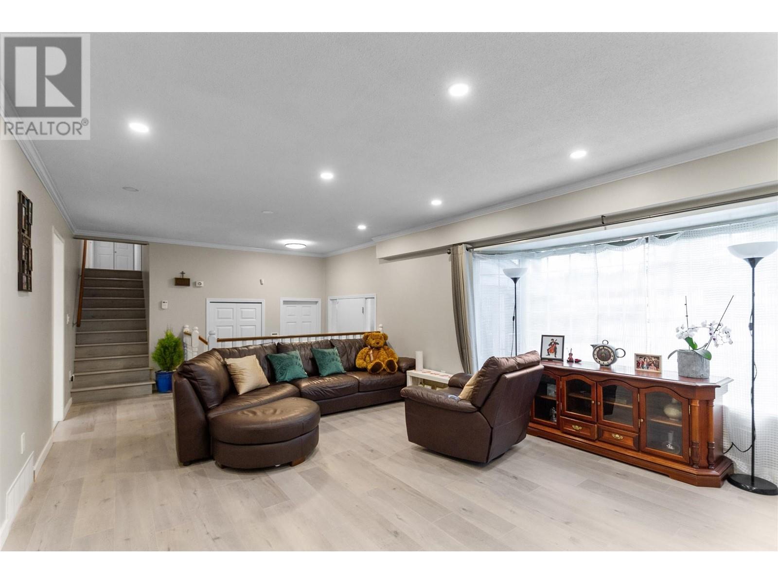 3144 Lancaster Place, Port Coquitlam, British Columbia  V3C 3J7 - Photo 6 - R2953319