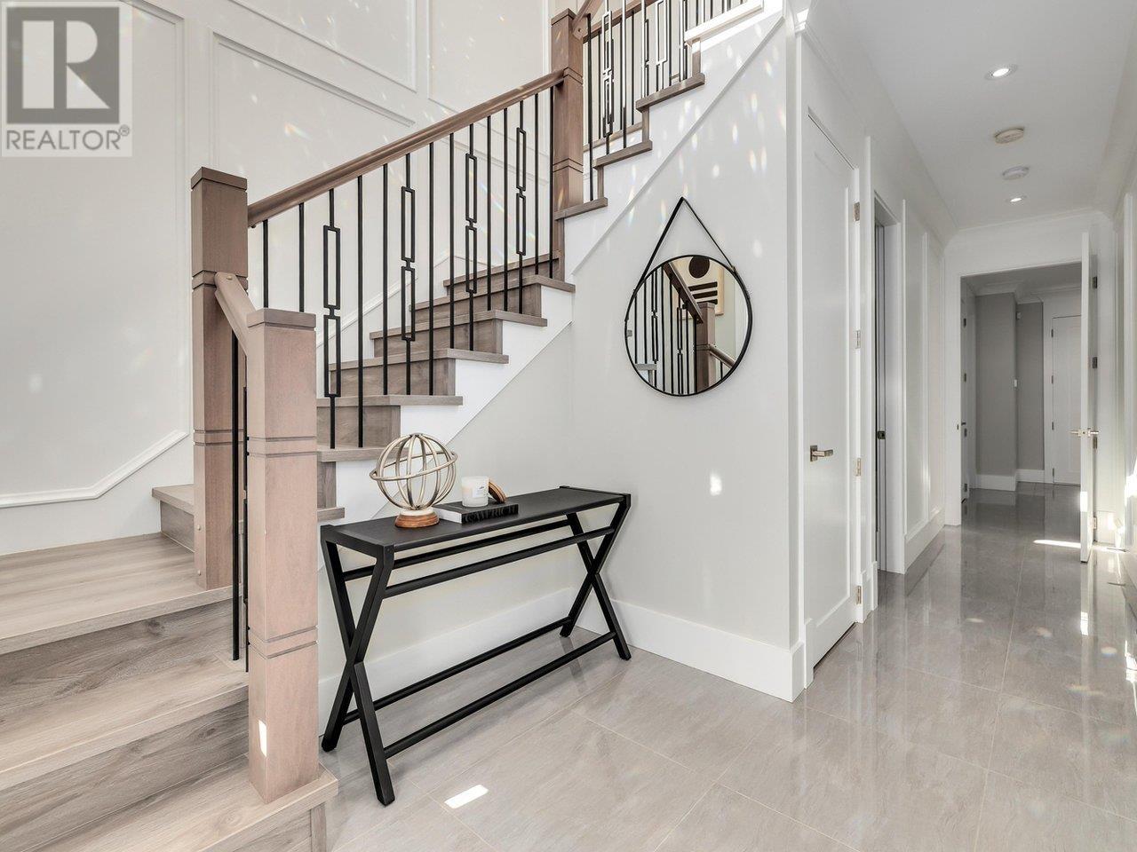 Listing Picture 27 of 38 : 7580 LANCING PLACE, Richmond / 烈治文 - 魯藝地產 Yvonne Lu Group - MLS Medallion Club Member