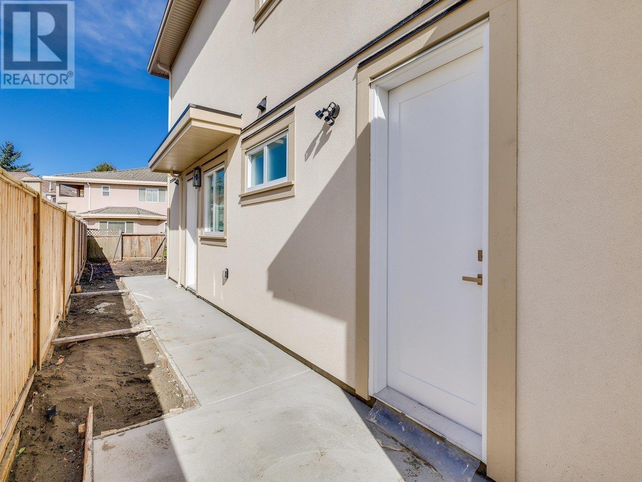 Listing Picture 37 of 38 : 7580 LANCING PLACE, Richmond / 烈治文 - 魯藝地產 Yvonne Lu Group - MLS Medallion Club Member