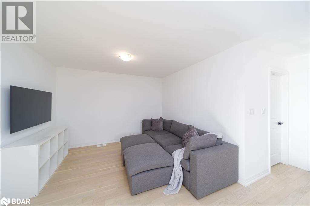 29 Harvest Crescent, Barrie, Ontario  L9J 0T3 - Photo 14 - 40688124