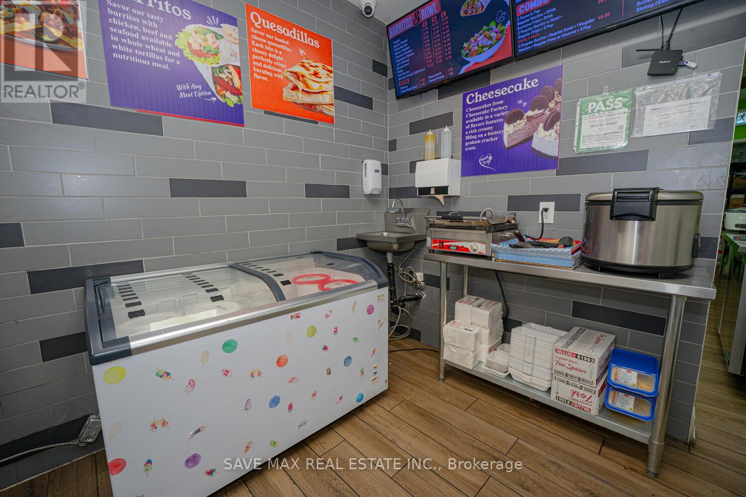 10 - 106 Humber College Boulevard, Toronto, Ontario  M9V 4E4 - Photo 17 - W11911317