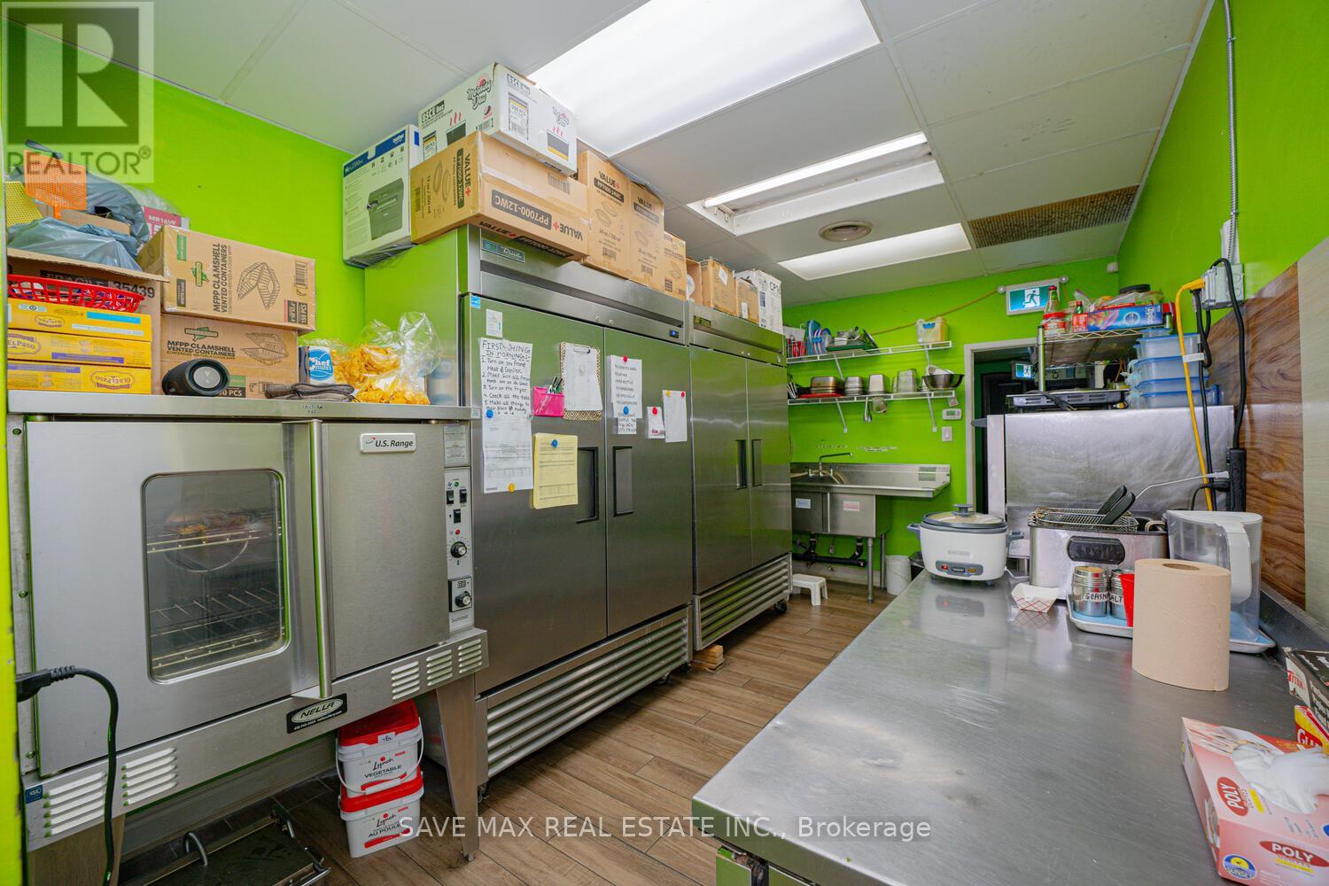 10 - 106 Humber College Boulevard, Toronto, Ontario  M9V 4E4 - Photo 18 - W11911317