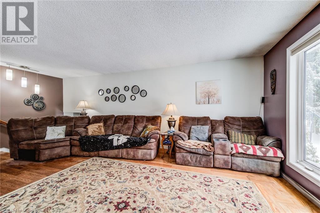 425 Clyde Street, Mount Forest, Ontario  N0G 2L3 - Photo 14 - 40688130