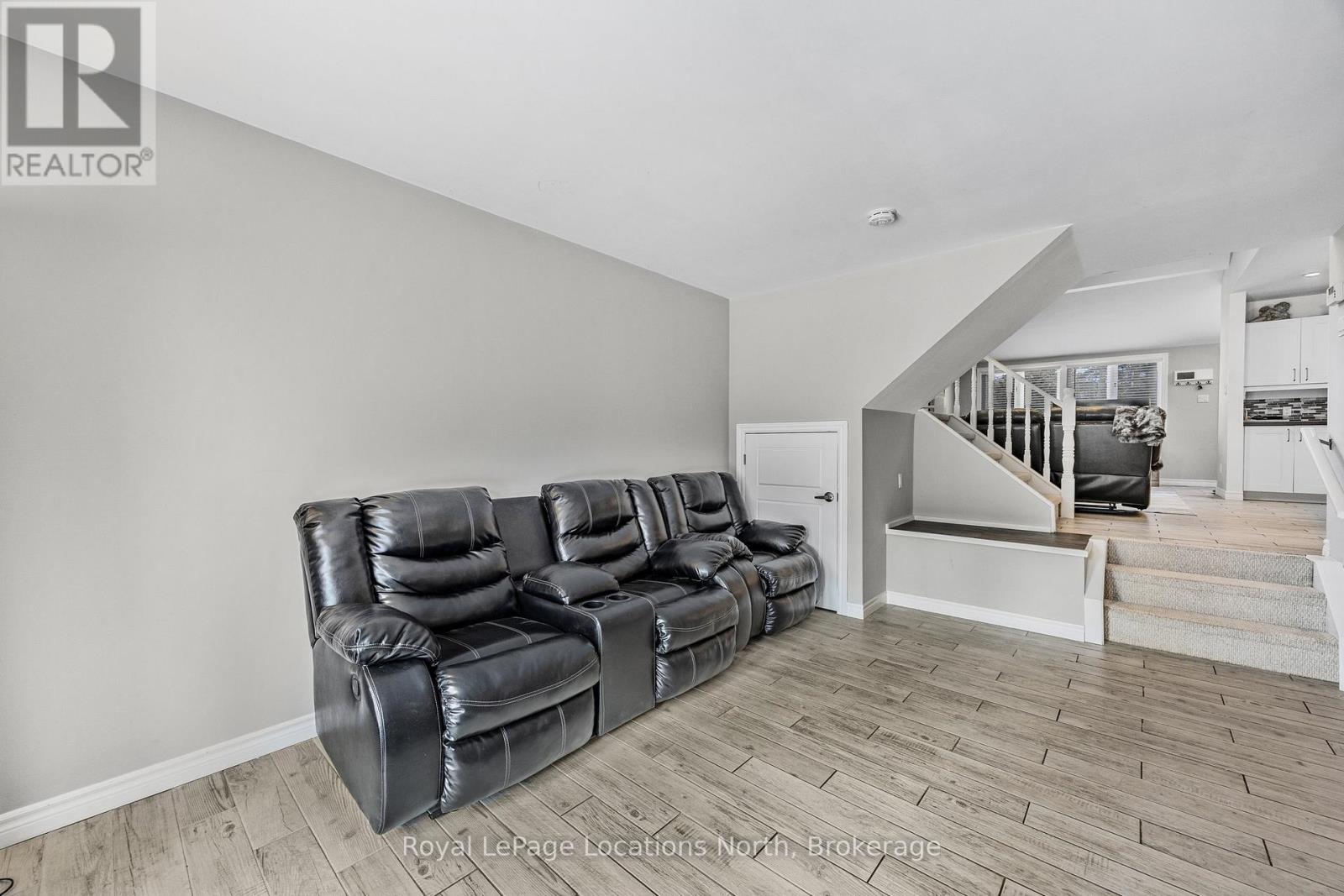 40 Savarin Street, Wasaga Beach, Ontario  L9Z 2N8 - Photo 12 - S11892616