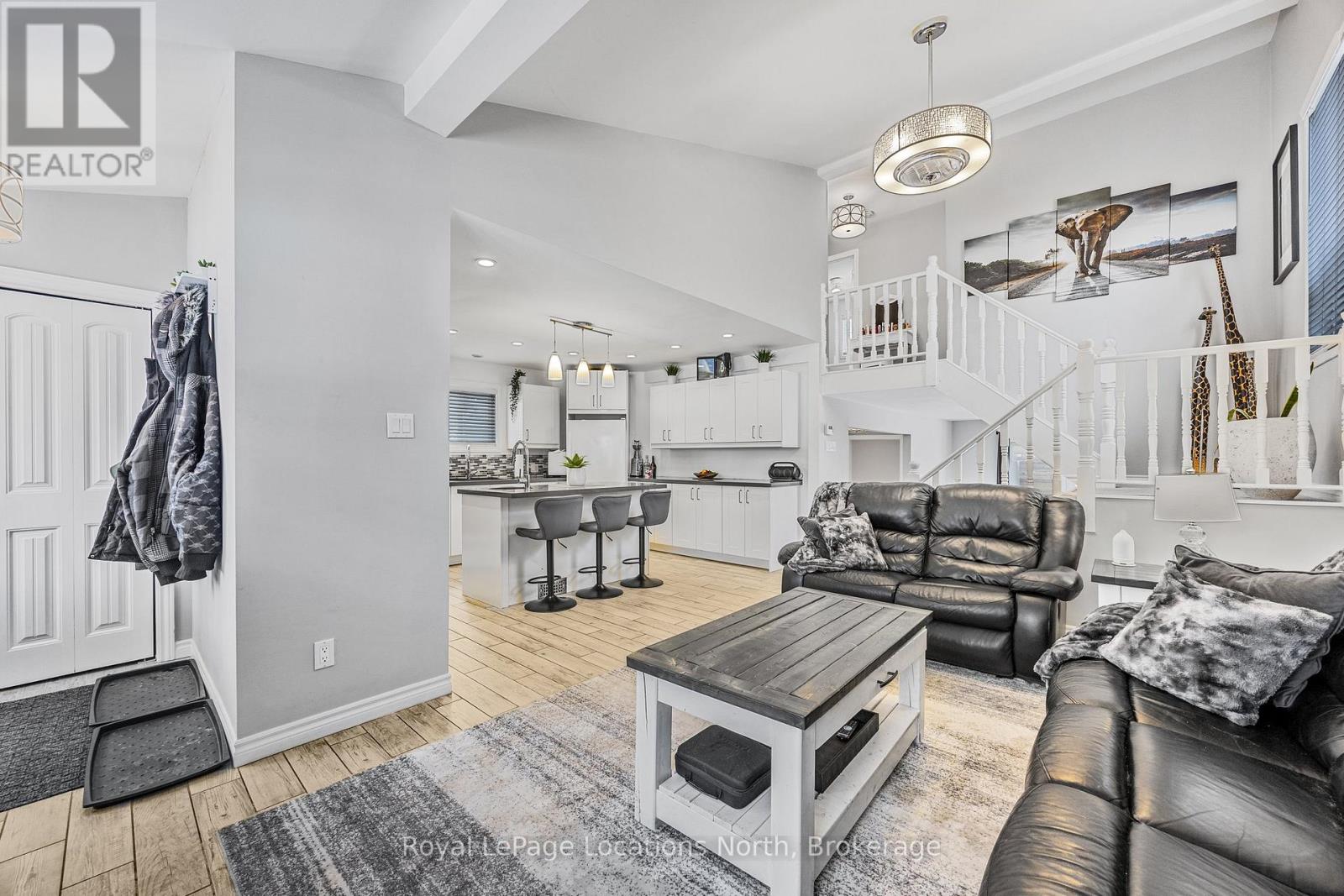 40 Savarin Street, Wasaga Beach, Ontario  L9Z 2N8 - Photo 6 - S11892616