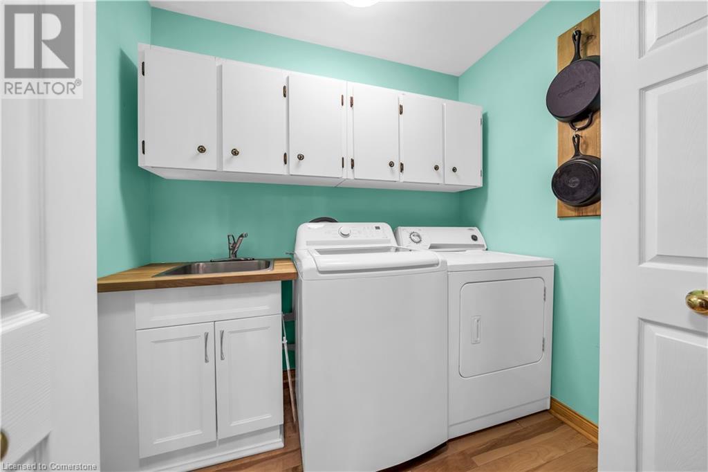 4 Bendamere Drive, Grimsby, Ontario  L3M 2N3 - Photo 17 - 40688380