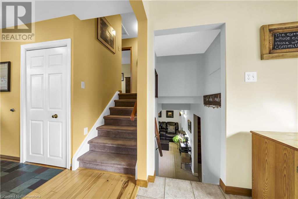 4 Bendamere Drive, Grimsby, Ontario  L3M 2N3 - Photo 19 - 40688380