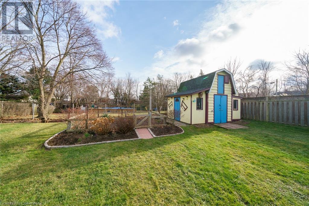 4 Bendamere Drive, Grimsby, Ontario  L3M 2N3 - Photo 33 - 40688380