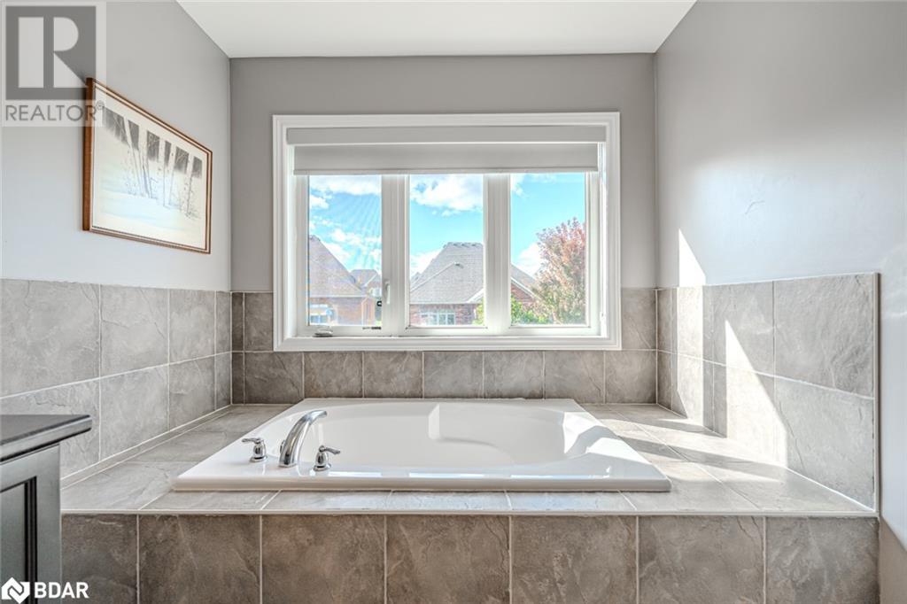 35 Royal Park Boulevard, Barrie, Ontario  L4N 6M8 - Photo 12 - 40688455