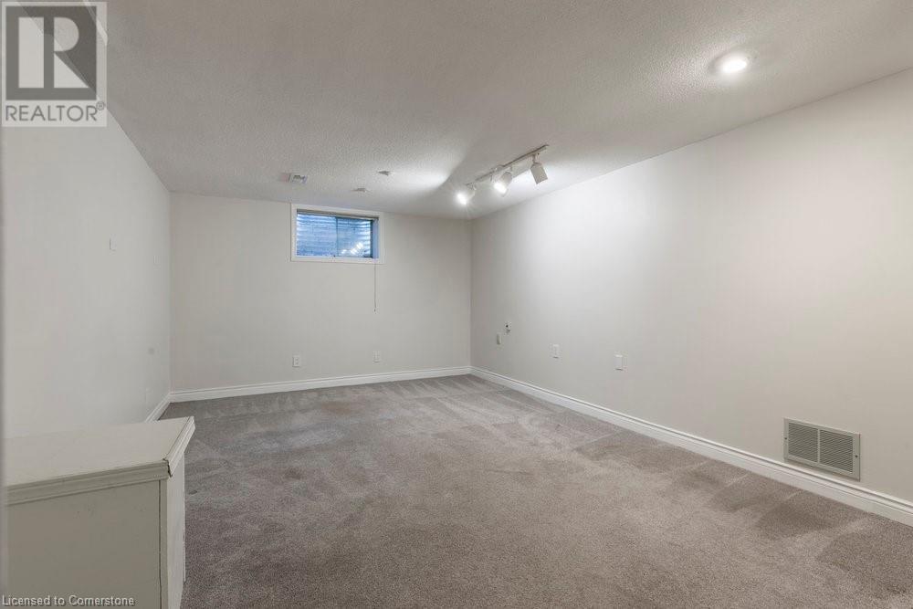 934 David Court, Burlington, Ontario  L7T 4B3 - Photo 24 - 40687390