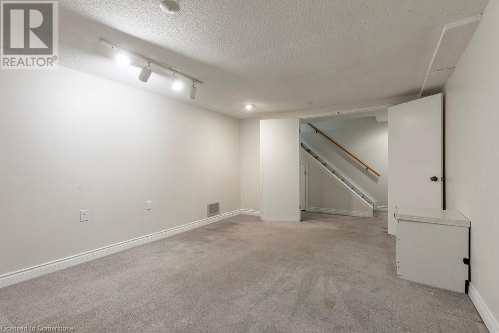 934 David Court, Burlington, Ontario  L7T 4B3 - Photo 25 - 40687390