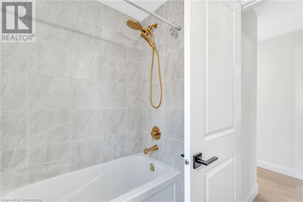 447 A Stone Church Road W, Hamilton, Ontario  L9B 1R7 - Photo 25 - 40688174