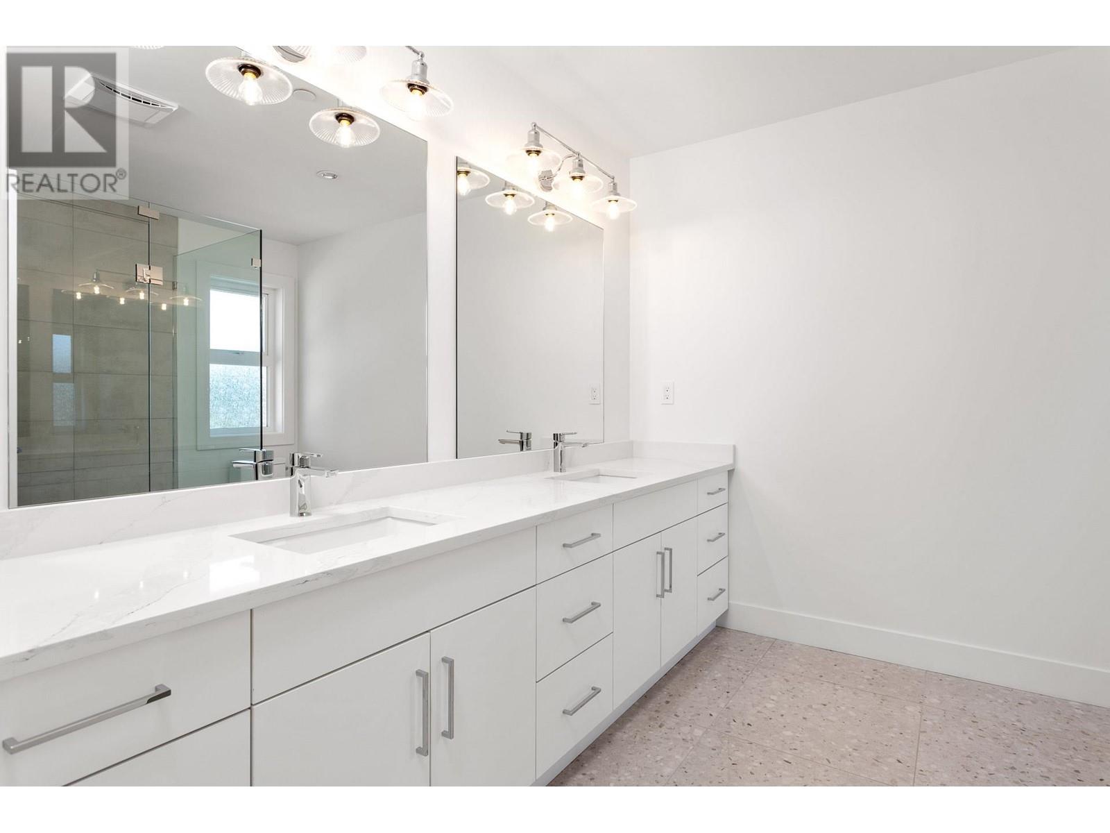 3548 Oxford Street, Port Coquitlam, British Columbia  V3B 4E4 - Photo 22 - R2953338