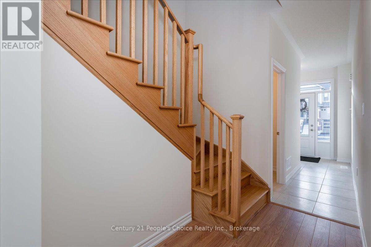 6 Prudhoe Terrace, Barrie, Ontario  L9S 2Z8 - Photo 14 - S11911487