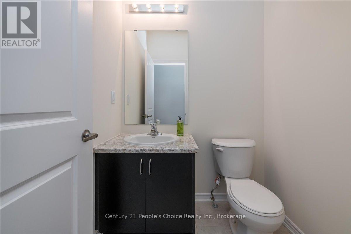 6 Prudhoe Terrace, Barrie, Ontario  L9S 2Z8 - Photo 3 - S11911487