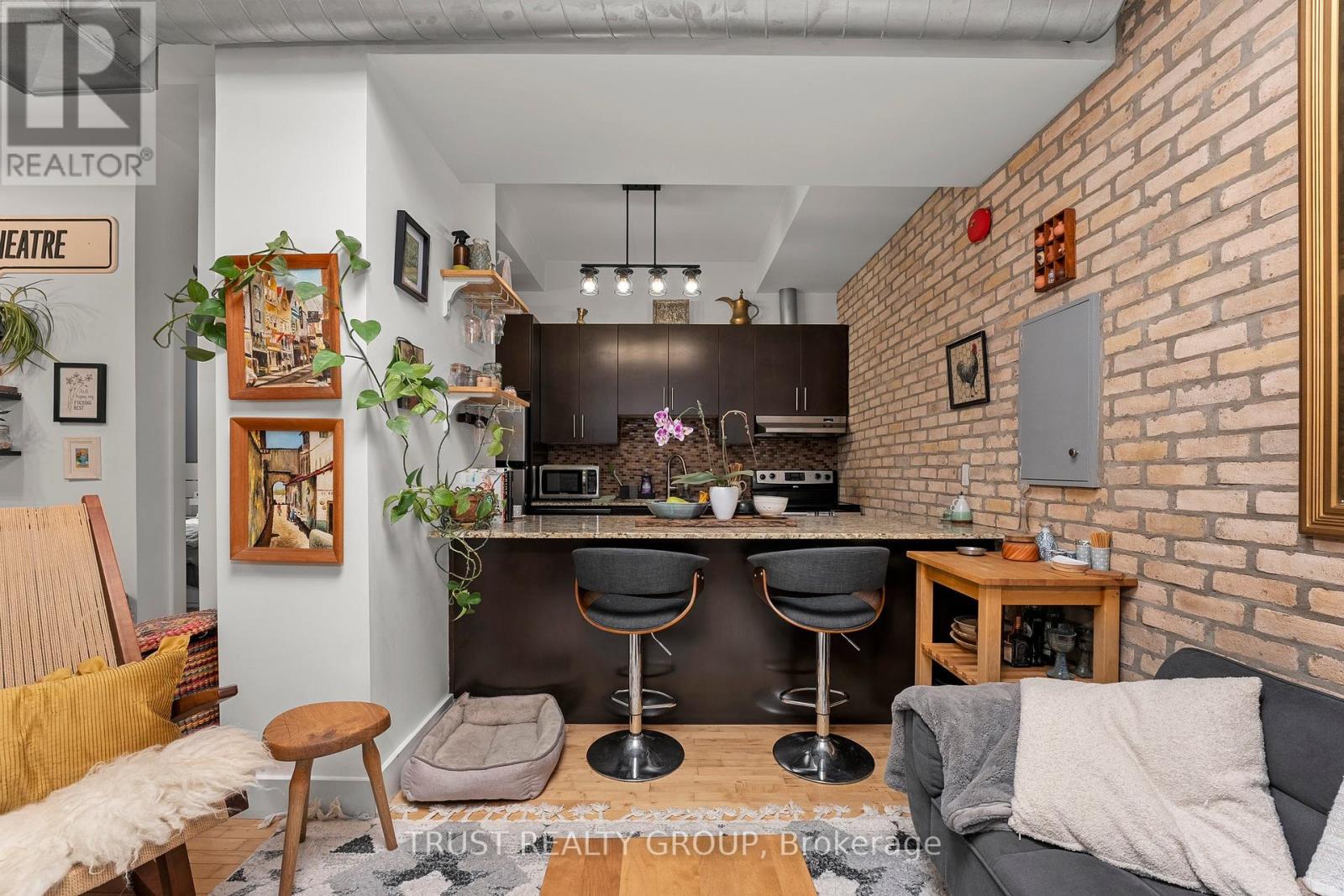 203 - 99 Chandos Avenue, Toronto, Ontario  M6H 2E7 - Photo 6 - W11911409
