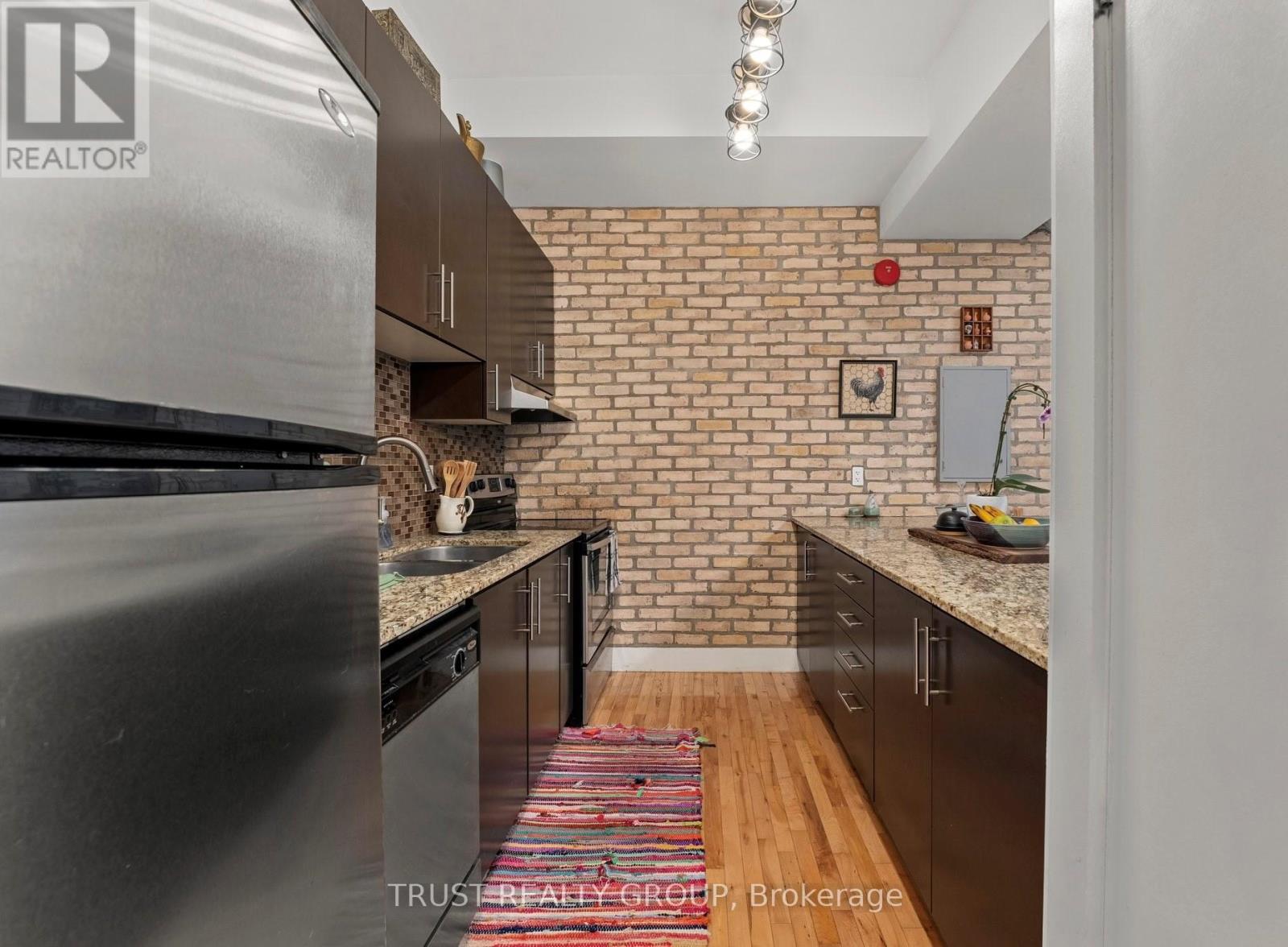 203 - 99 Chandos Avenue, Toronto, Ontario  M6H 2E7 - Photo 8 - W11911409