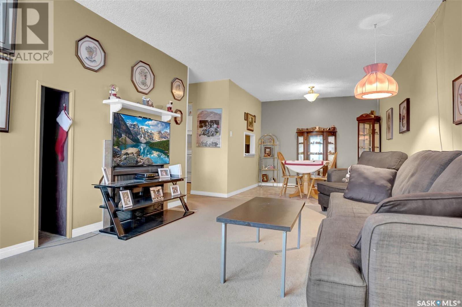 78b Nollet Avenue, Regina, Saskatchewan  S4T 7T9 - Photo 4 - SK992407