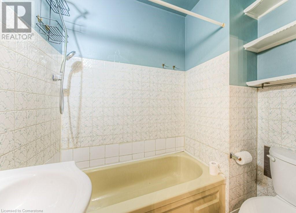 25 Peter Street, Kitchener, Ontario  N2G 3J5 - Photo 27 - 40688321