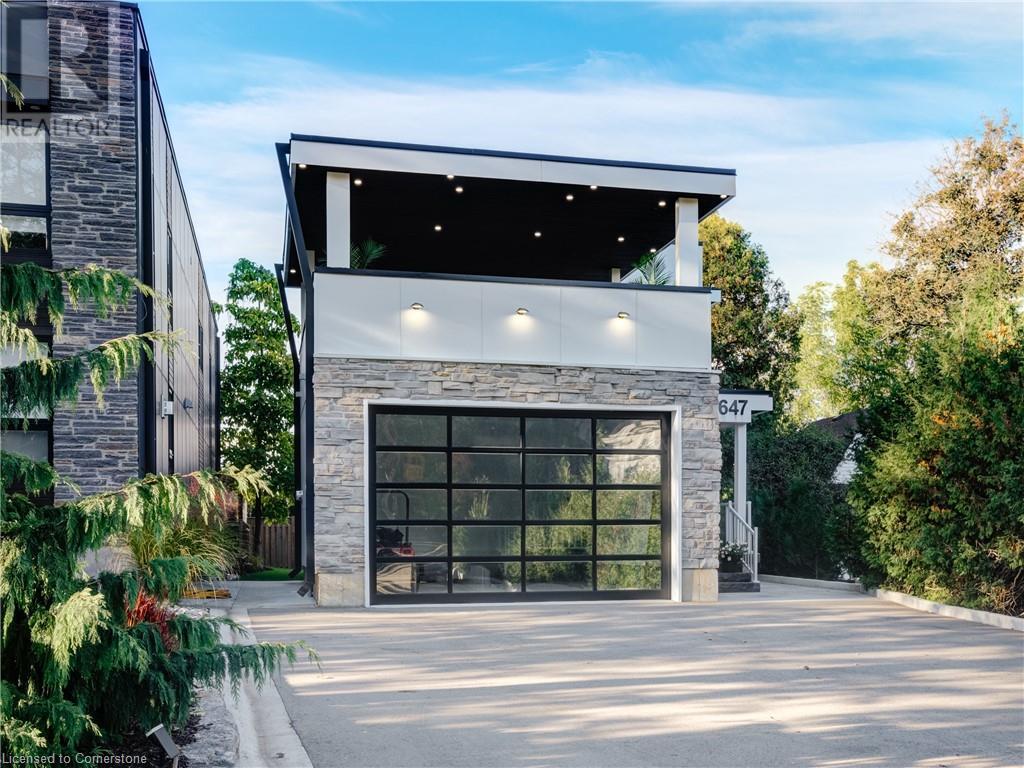 647 DEVONSHIRE Avenue, Woodstock, Ontario