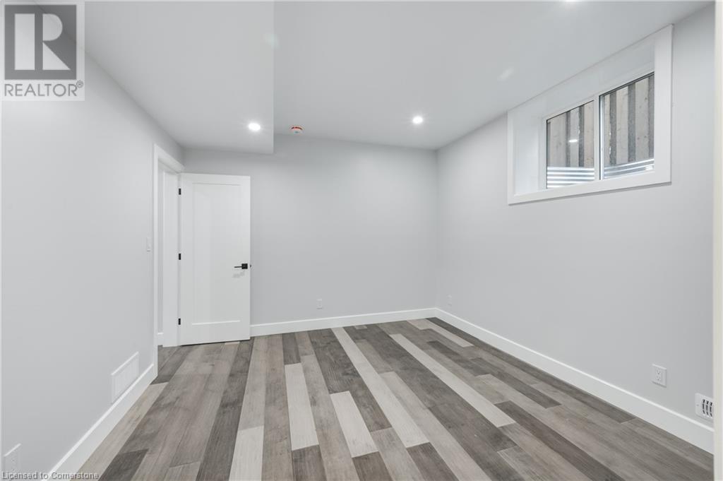 647 Devonshire Avenue, Woodstock, Ontario  N4S 5P9 - Photo 42 - 40688505