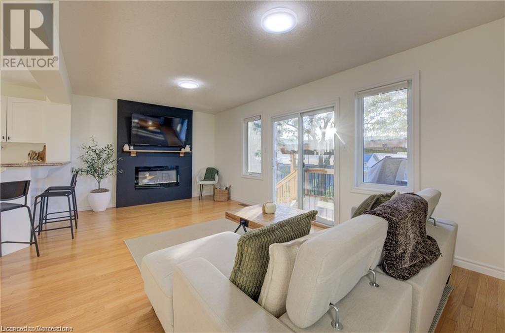 98 Stiefelmeyer Crescent, Baden, Ontario  N3A 4K6 - Photo 11 - 40688494