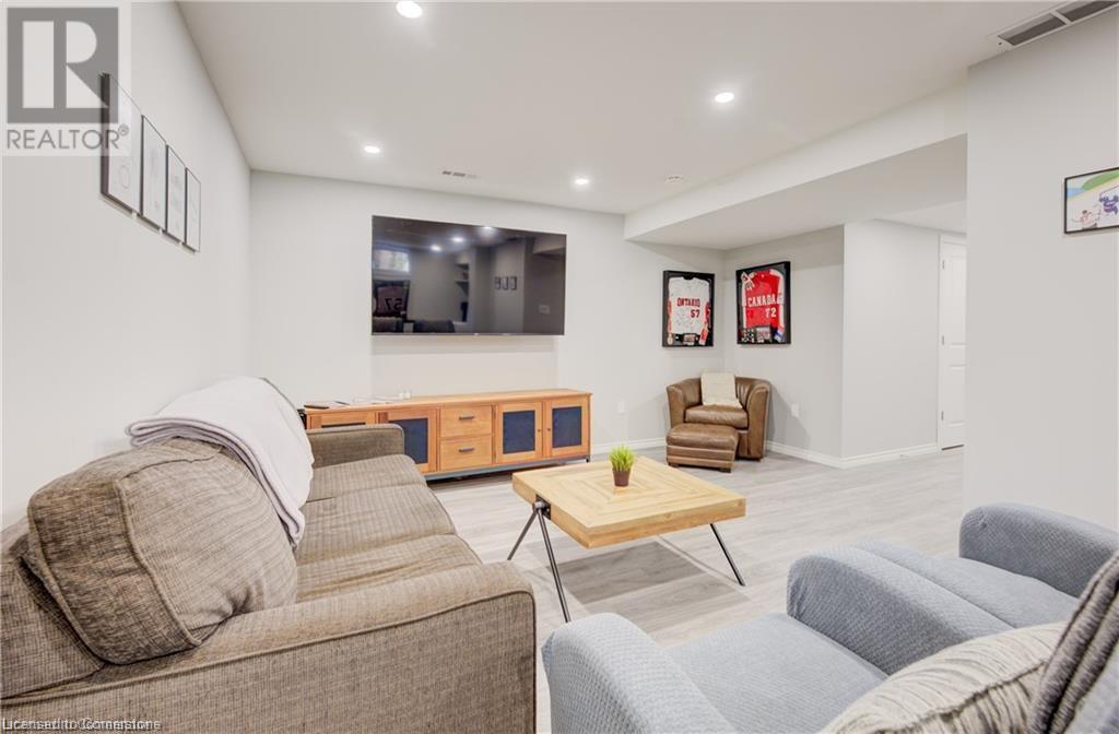 98 Stiefelmeyer Crescent, Baden, Ontario  N3A 4K6 - Photo 33 - 40688494