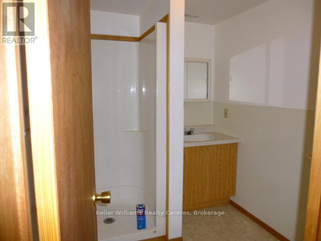 3 - 580 Berford Street, South Bruce Peninsula, Ontario  N0H 2T0 - Photo 3 - X11911542