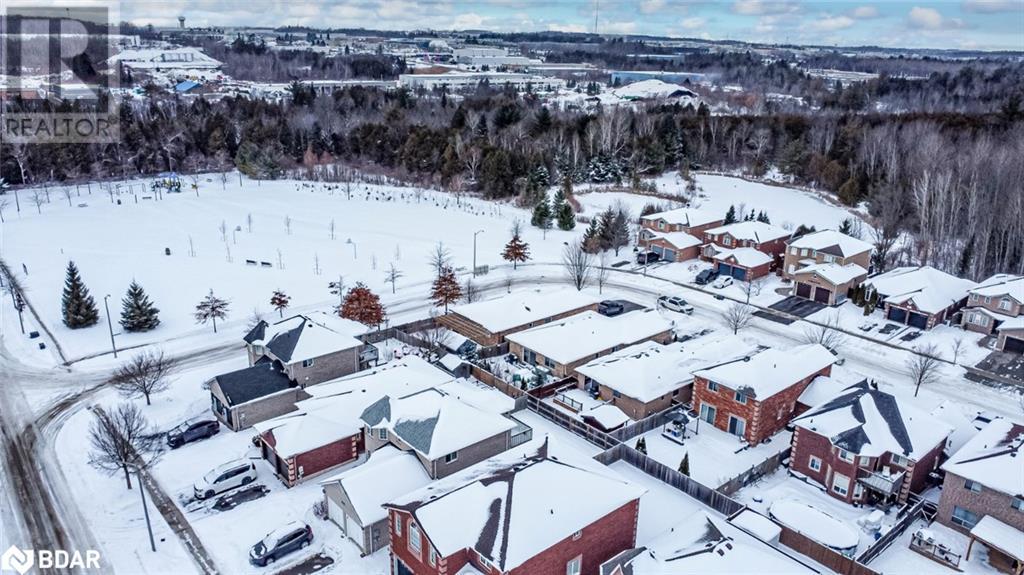 25 Thicketwood Avenue, Barrie, Ontario  L4N 5Y3 - Photo 2 - 40688496