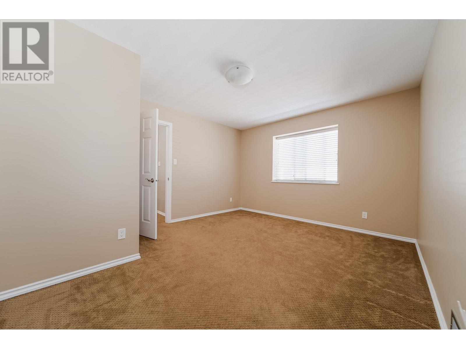 Listing Picture 27 of 40 : 11651 4TH AVENUE, Richmond / 烈治文 - 魯藝地產 Yvonne Lu Group - MLS Medallion Club Member