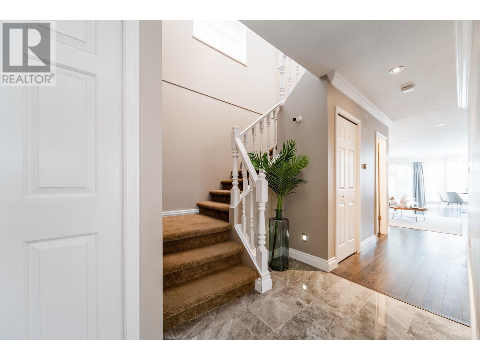 Listing Picture 14 of 40 : 11651 4TH AVENUE, Richmond / 烈治文 - 魯藝地產 Yvonne Lu Group - MLS Medallion Club Member