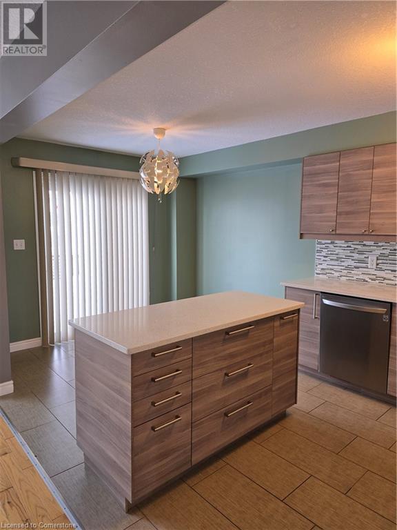 708 Karlsfeld Road Unit# A, Waterloo, Ontario  N2T 2W4 - Photo 2 - 40688297