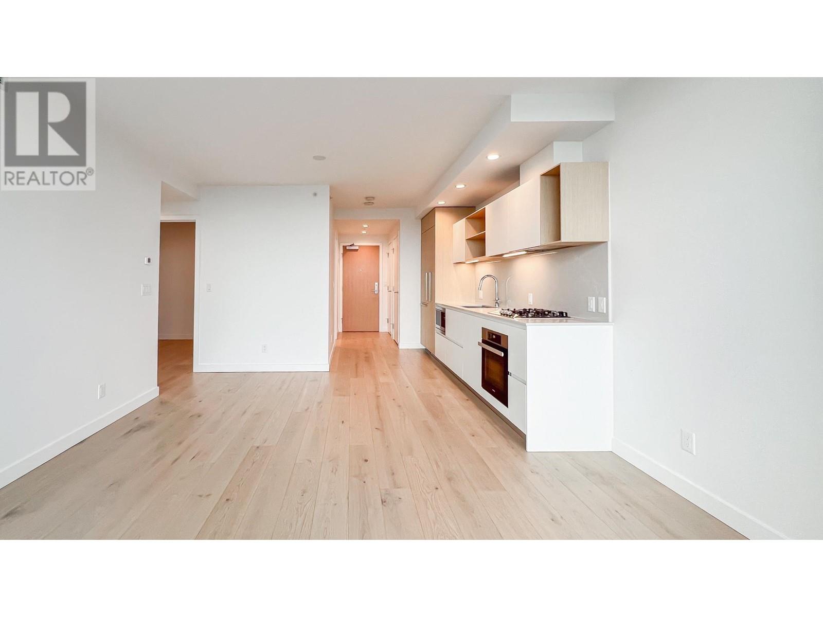 Listing Picture 4 of 27 : 3909 6000 MCKAY AVENUE, Burnaby / 本拿比 - 魯藝地產 Yvonne Lu Group - MLS Medallion Club Member