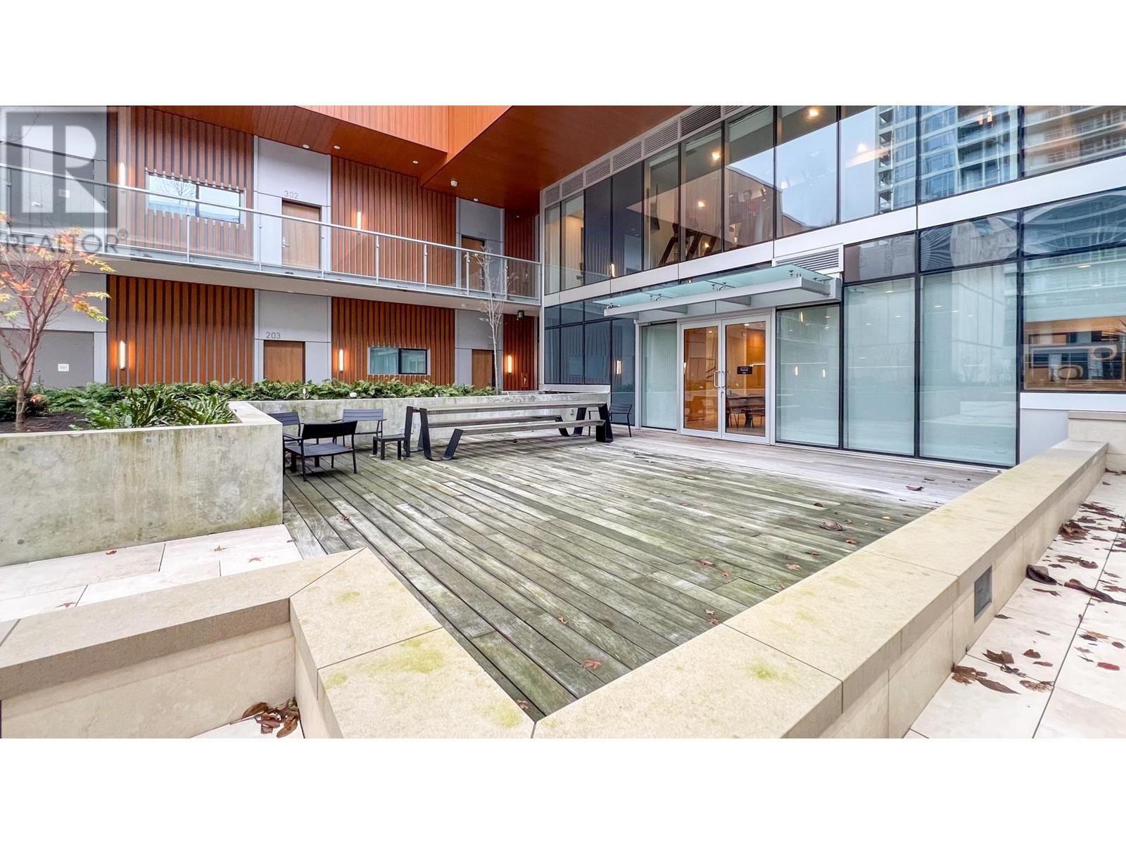 Listing Picture 25 of 27 : 3909 6000 MCKAY AVENUE, Burnaby / 本拿比 - 魯藝地產 Yvonne Lu Group - MLS Medallion Club Member