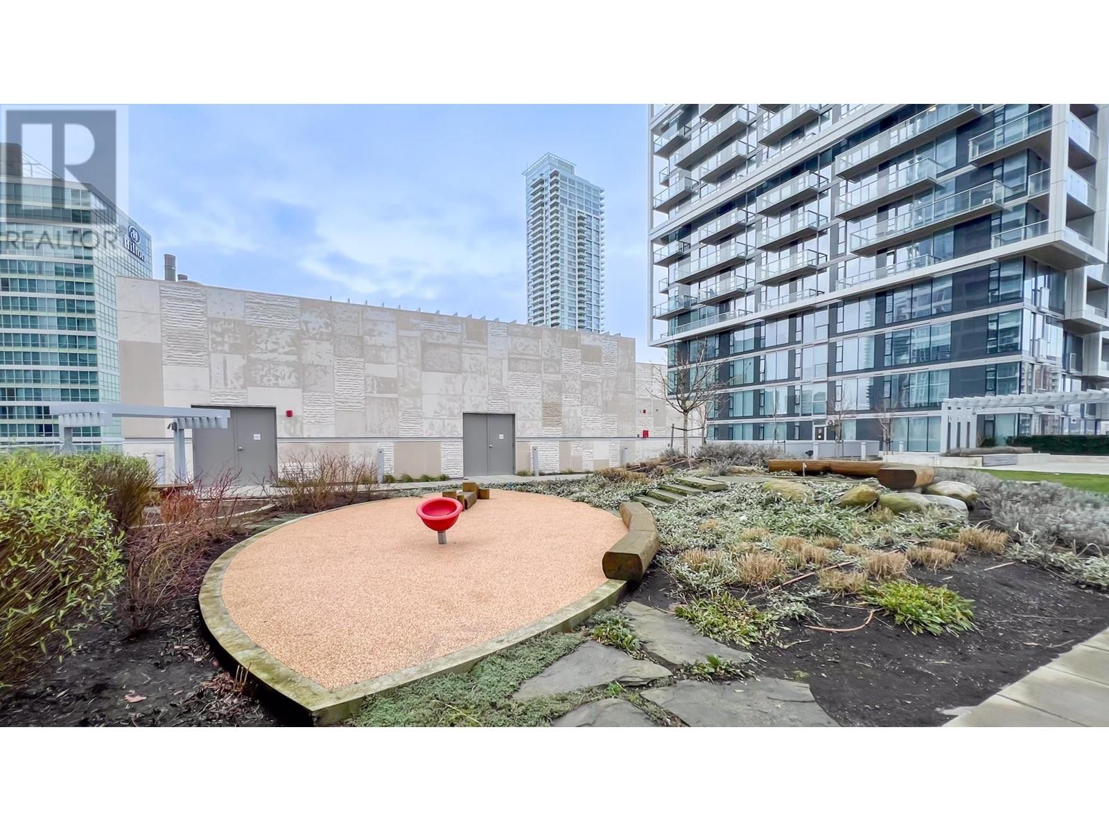 Listing Picture 21 of 27 : 3909 6000 MCKAY AVENUE, Burnaby / 本拿比 - 魯藝地產 Yvonne Lu Group - MLS Medallion Club Member