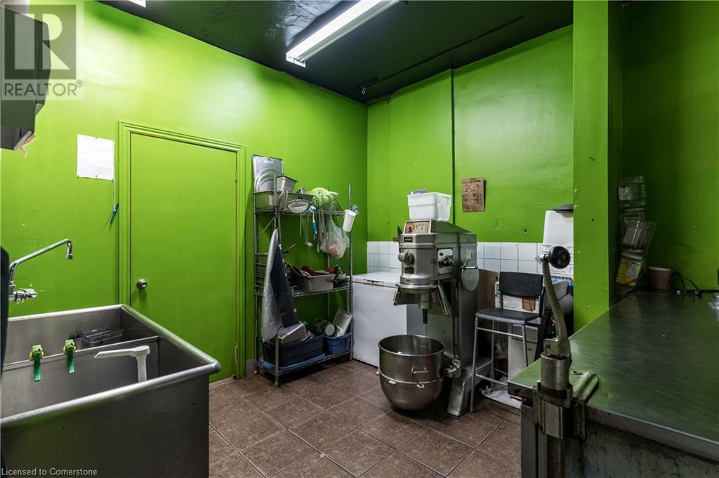 2145 King Street E, Hamilton, Ontario  L8K 1W5 - Photo 7 - 40688468