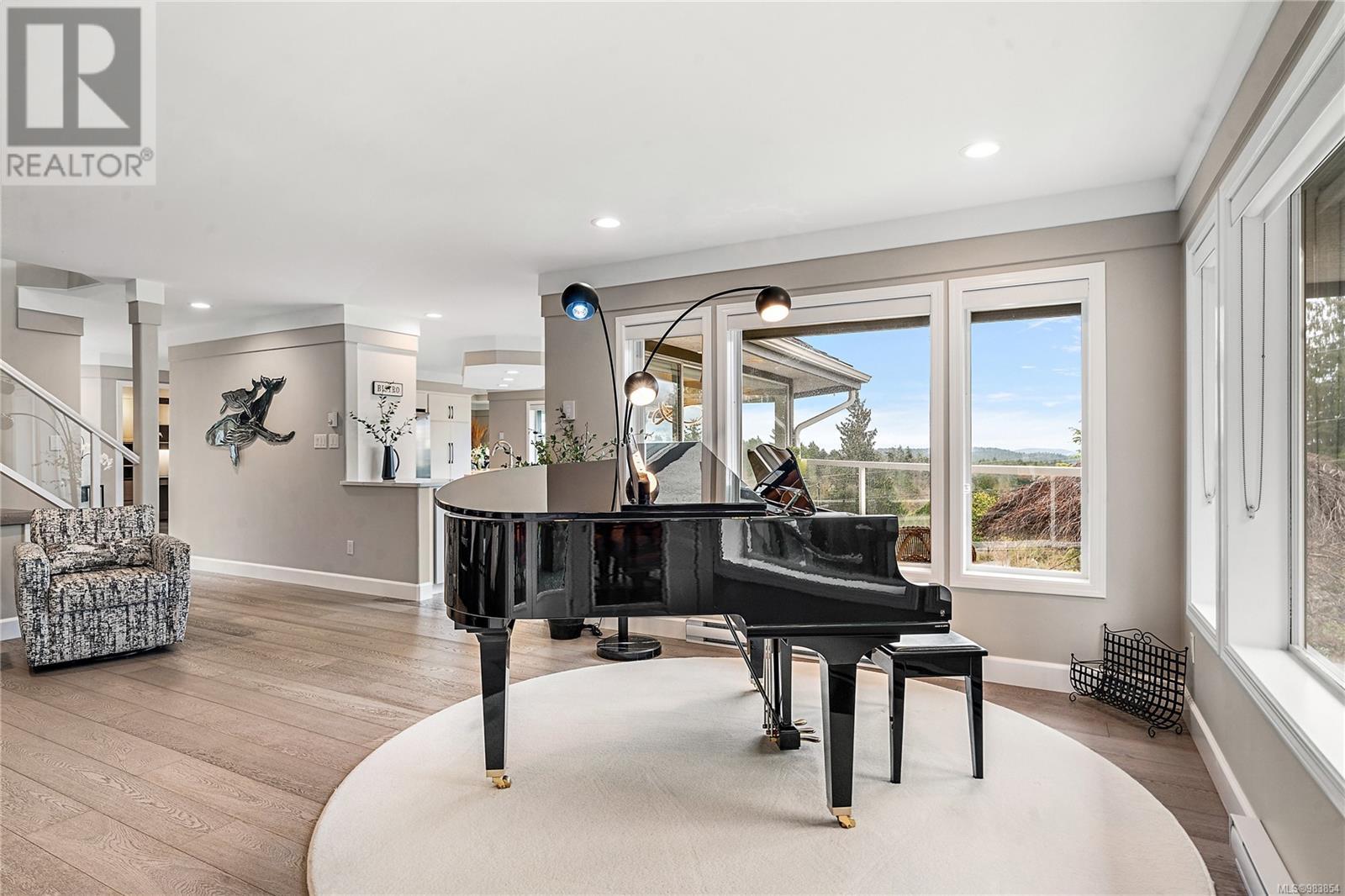Property at 11096 Greenpark Dr image 5
