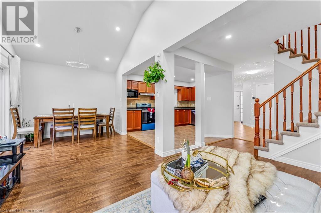 369 Thomas Slee Drive, Kitchener, Ontario  N2P 2X5 - Photo 8 - 40688464