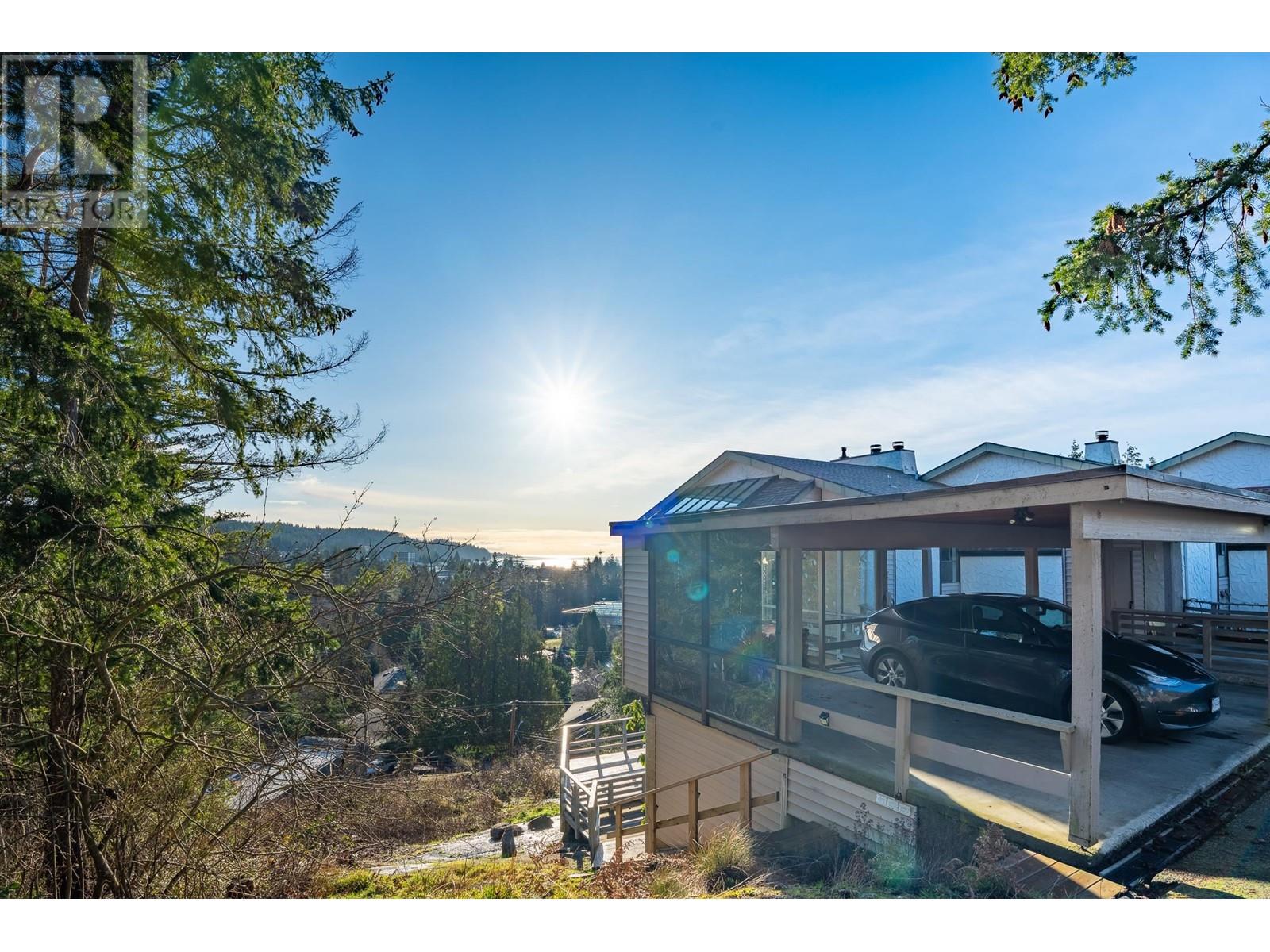 8 5746 MARINE WAY, sechelt, British Columbia