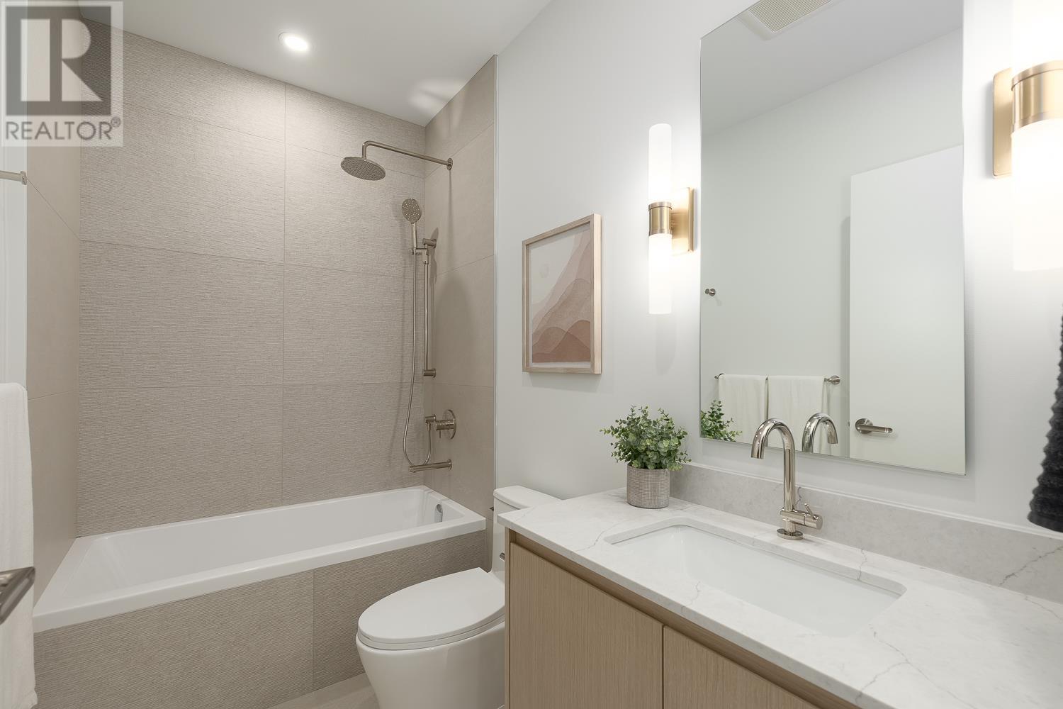 Listing Picture 22 of 37 : 3 356 W 15TH AVENUE, Vancouver / 溫哥華 - 魯藝地產 Yvonne Lu Group - MLS Medallion Club Member