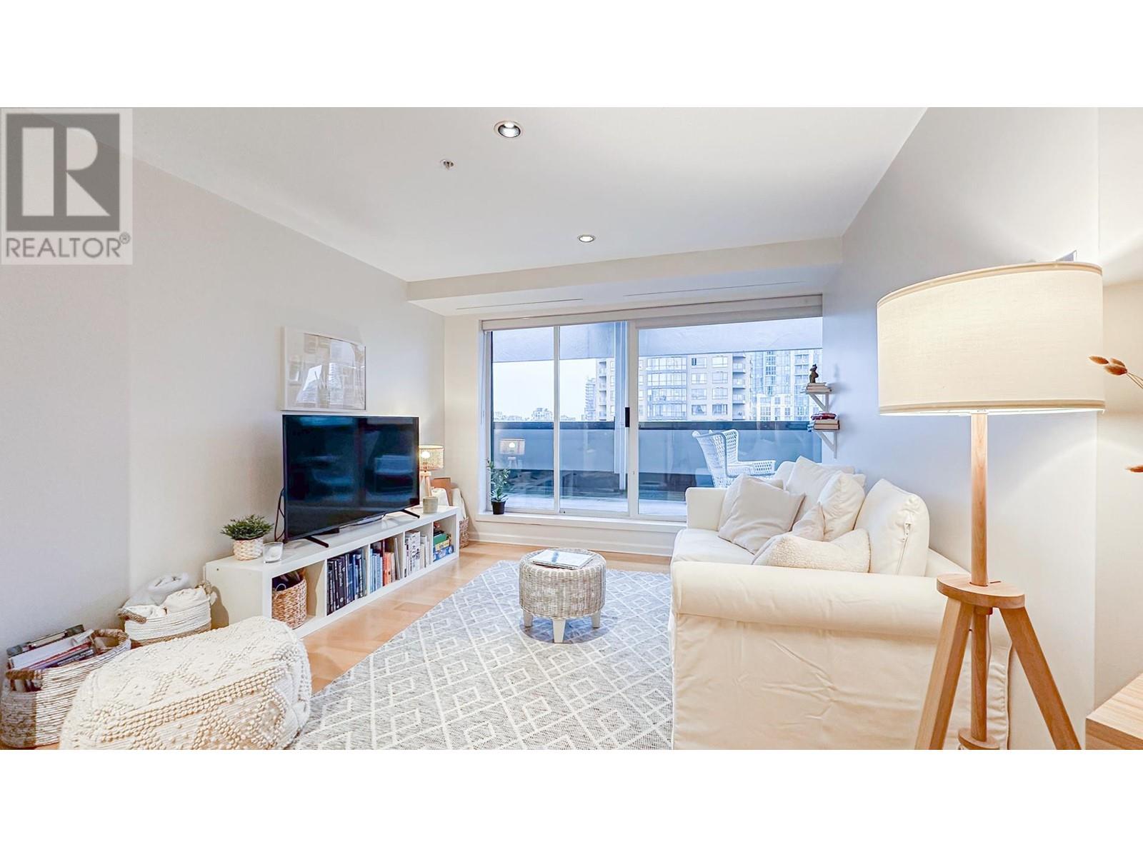 PH4 1177 HORNBY STREET, Vancouver