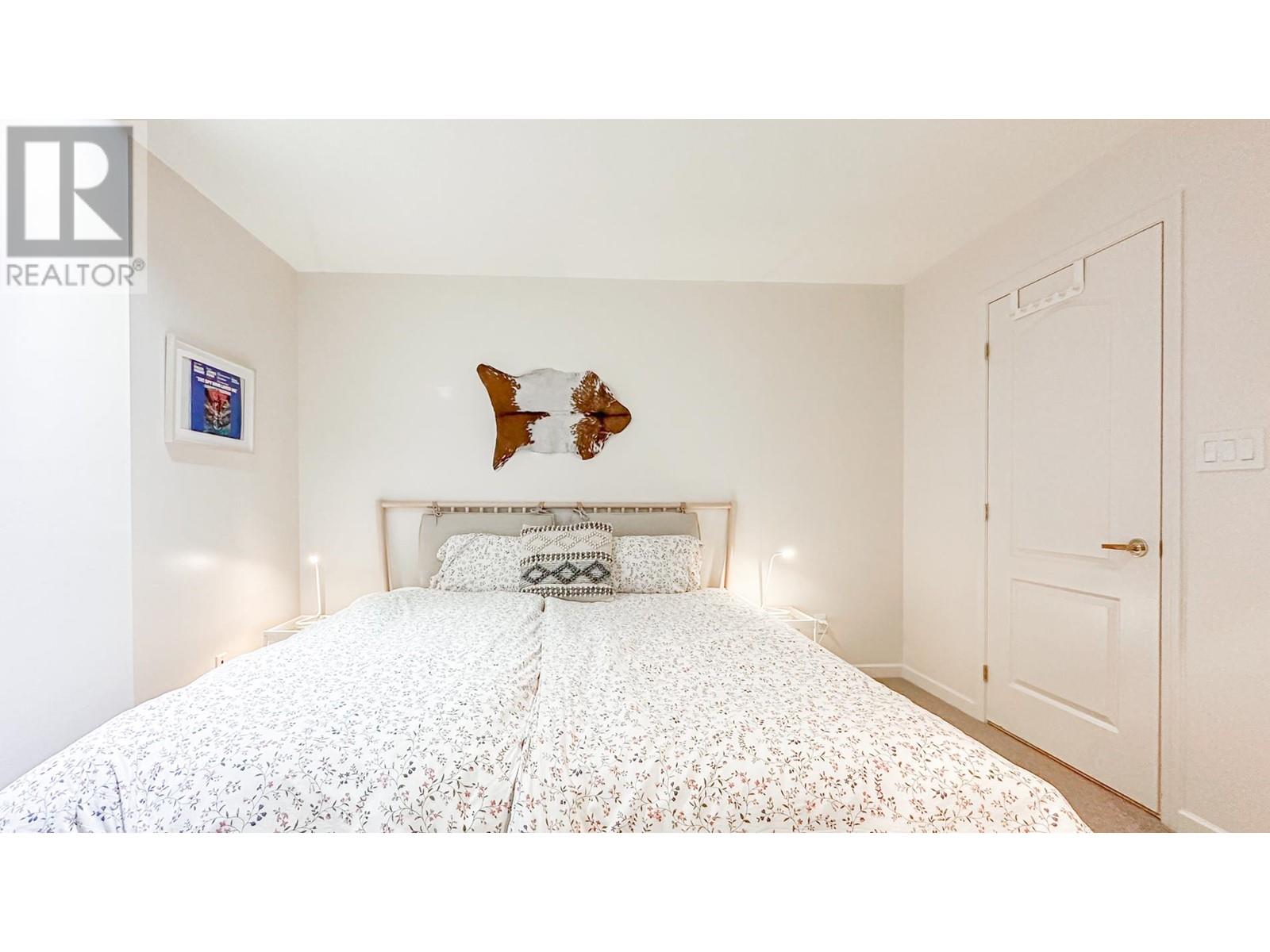 Listing Picture 11 of 24 : PH4 1177 HORNBY STREET, Vancouver / 溫哥華 - 魯藝地產 Yvonne Lu Group - MLS Medallion Club Member