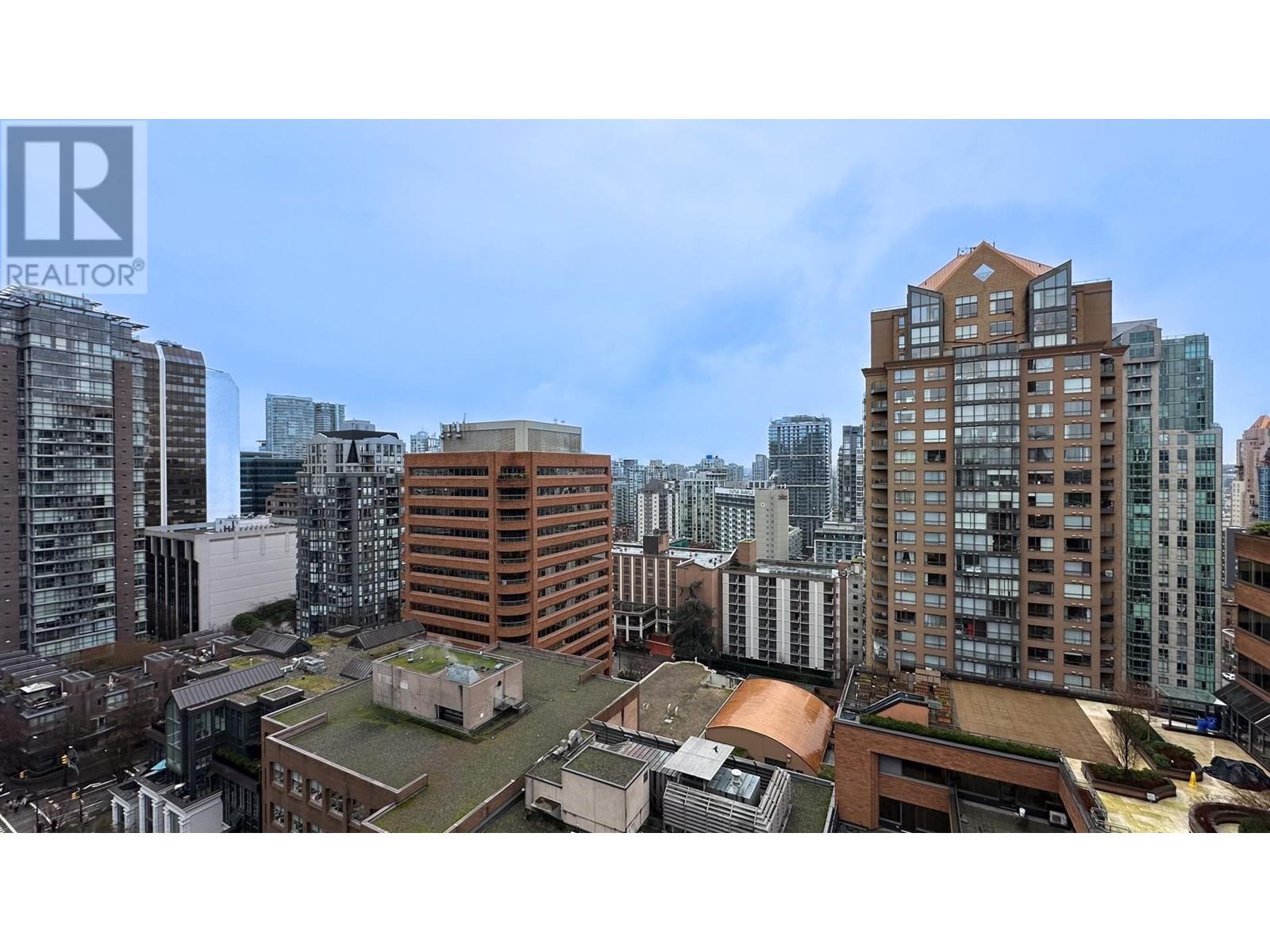 Listing Picture 16 of 24 : PH4 1177 HORNBY STREET, Vancouver / 溫哥華 - 魯藝地產 Yvonne Lu Group - MLS Medallion Club Member